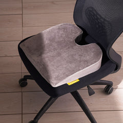 Het duurzame dekbed van Vivid Dreams met lichte vulling biedt comfort zonder extra gewicht.