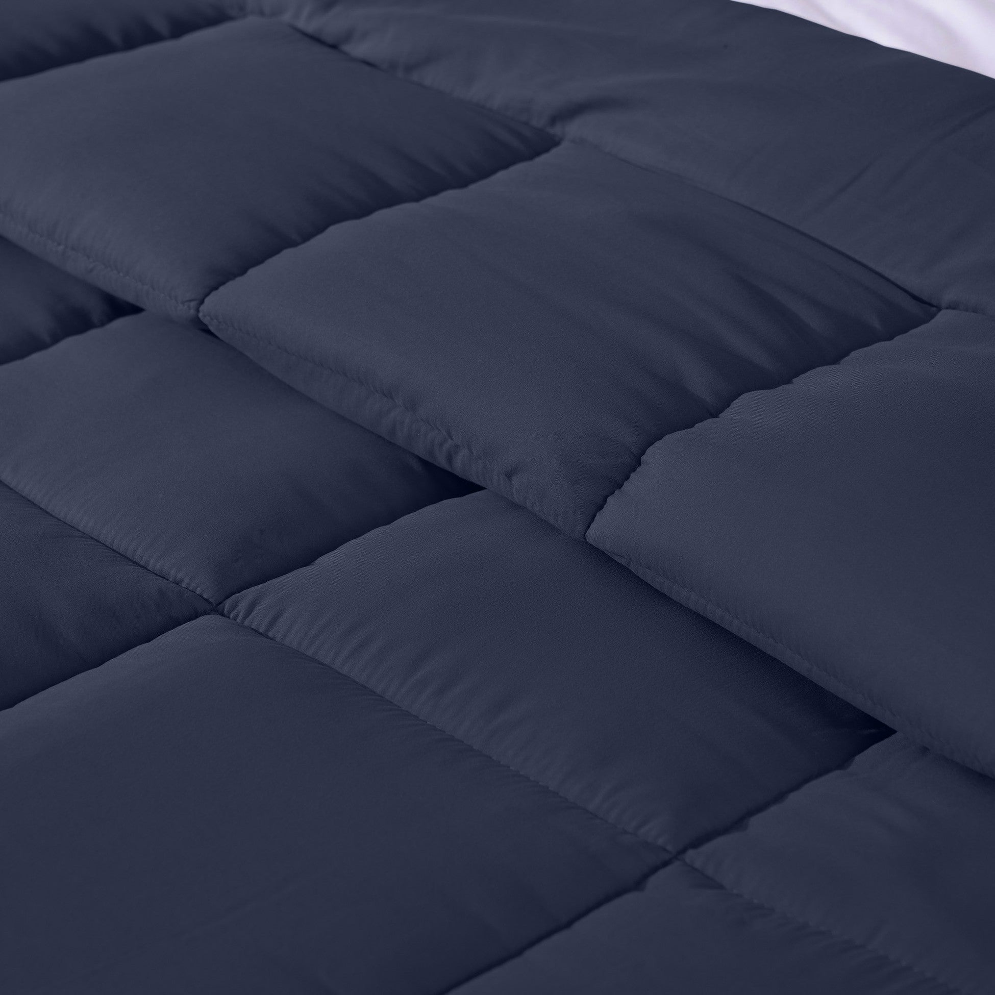 Het duurzame en stijlvolle dekbed van Vivid Dreams biedt zowel comfort als elegantie.