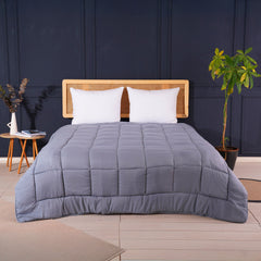 Het luxueuze dekbed van Vivid Dreams biedt ademend comfort met stijlvol ontwerp.