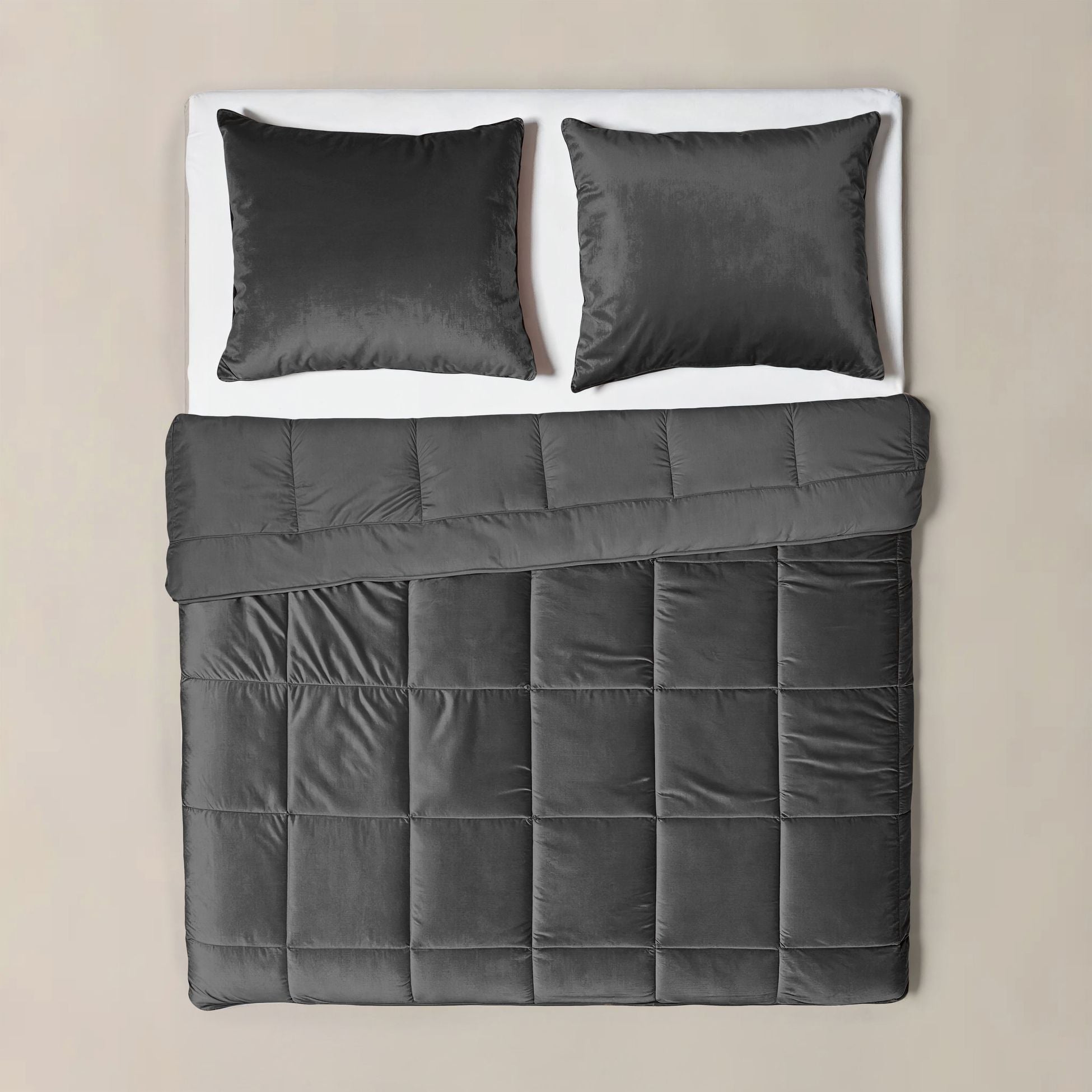 Het Velura Series dekbed is gemaakt van hoogwaardige materialen voor ultiem comfort.