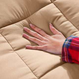 Het luxe dekbed van Vivid Dreams biedt stijl en comfort voor een perfecte nachtrust.