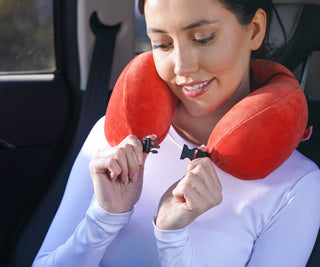 Sleep Comfy reiskussen is een must-have hoofdkussen voor onderweg.