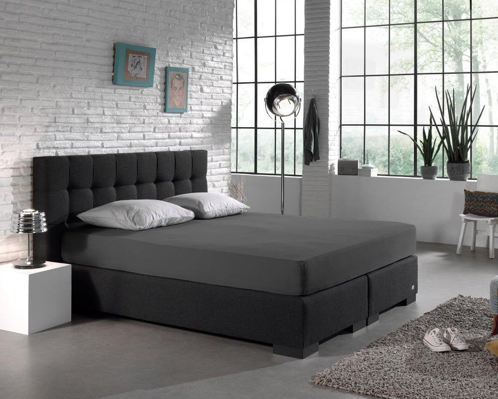 Dit waterafstotende hoeslaken van enkel jersey biedt effectieve bescherming voor uw matras.